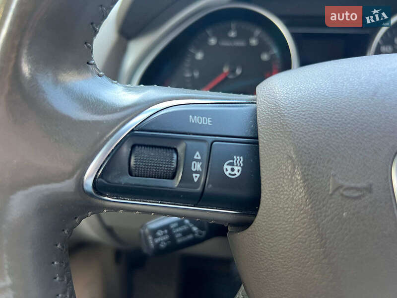 Внедорожник / Кроссовер Audi Q7 2015 в Киеве