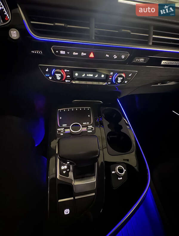 Позашляховик / Кросовер Audi Q7 2017 в Одесі