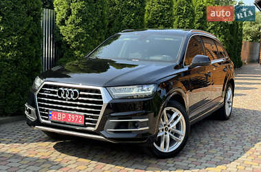 Внедорожник / Кроссовер Audi Q7 2017 в Ужгороде
