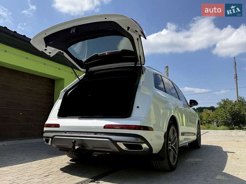 Позашляховик / Кросовер Audi Q7 2020 в Кам'янець-Подільському