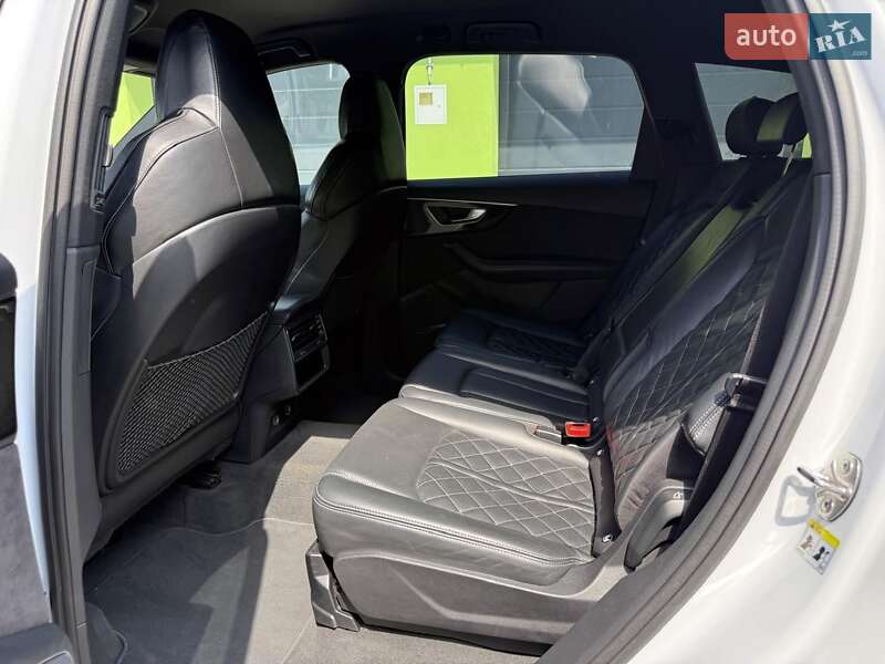 Позашляховик / Кросовер Audi Q7 2020 в Кам'янець-Подільському