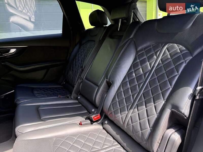 Позашляховик / Кросовер Audi Q7 2020 в Кам'янець-Подільському
