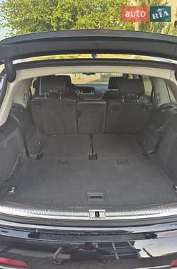 Позашляховик / Кросовер Audi Q7 2011 в 