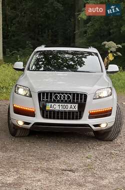Внедорожник / Кроссовер Audi Q7 2012 в 
