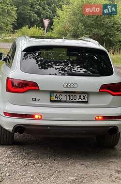 Внедорожник / Кроссовер Audi Q7 2012 в 