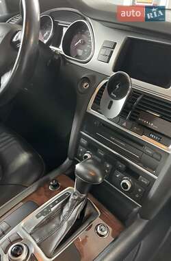 Внедорожник / Кроссовер Audi Q7 2012 в 