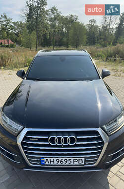 Позашляховик / Кросовер Audi Q7 2017 в Краматорську