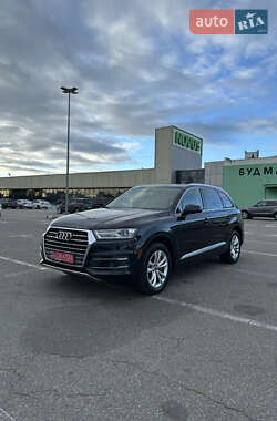 Позашляховик / Кросовер Audi Q7 2016 в Києві