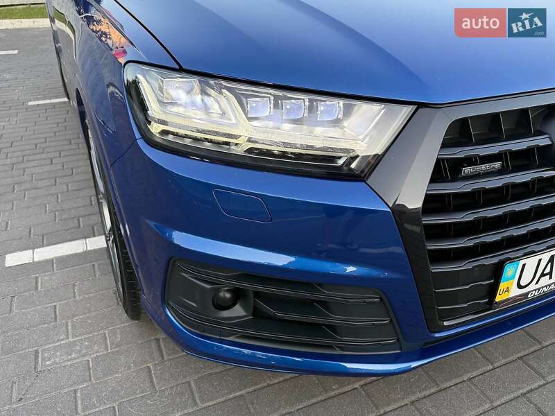 Внедорожник / Кроссовер Audi Q7 2016 в Харькове