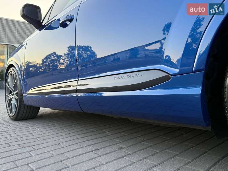 Внедорожник / Кроссовер Audi Q7 2016 в Харькове