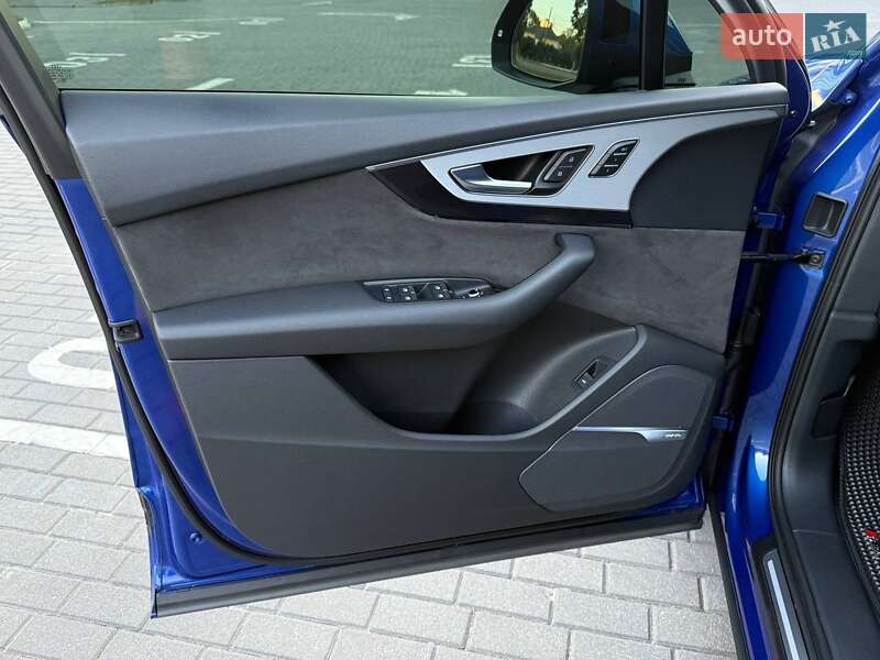 Внедорожник / Кроссовер Audi Q7 2016 в Харькове