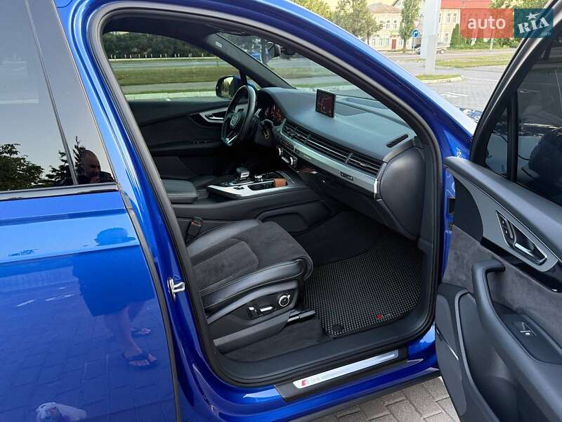 Внедорожник / Кроссовер Audi Q7 2016 в Харькове