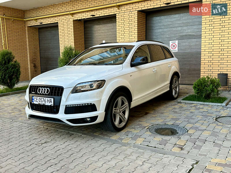 Внедорожник / Кроссовер Audi Q7 2012 в 