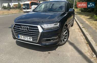 Позашляховик / Кросовер Audi Q7 2017 в Києві