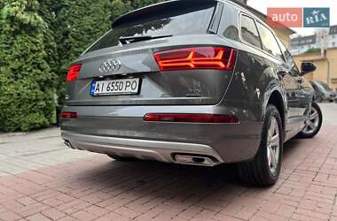 Внедорожник / Кроссовер Audi Q7 2016 в 