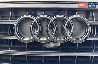 Внедорожник / Кроссовер Audi Q7 2018 в 