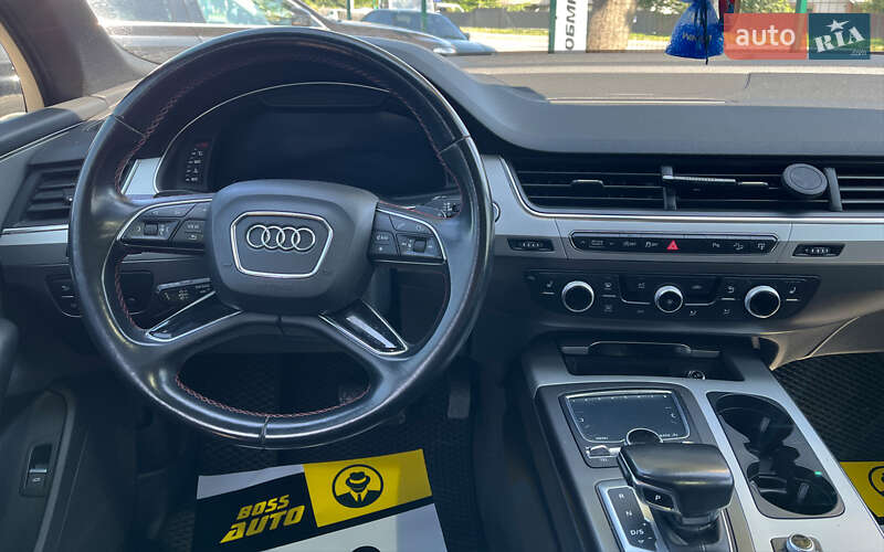 Внедорожник / Кроссовер Audi Q7 2015 в Коломые