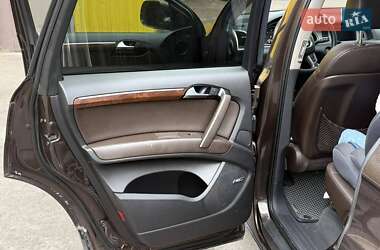 Внедорожник / Кроссовер Audi Q7 2010 в 