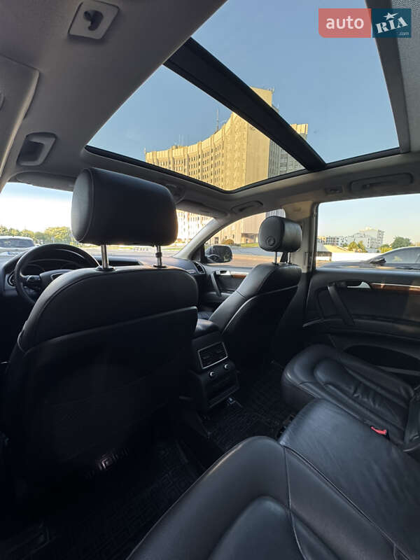 Позашляховик / Кросовер Audi Q7 2014 в Львові