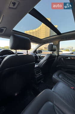 Внедорожник / Кроссовер Audi Q7 2014 в 