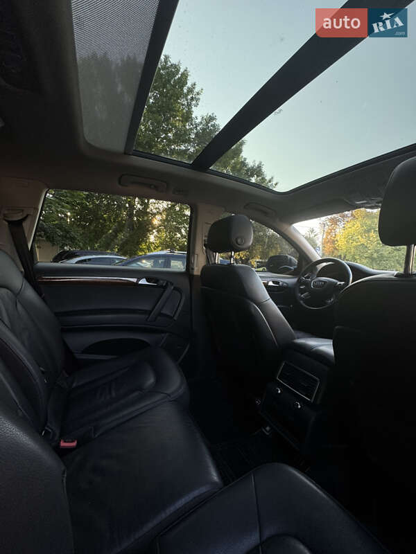 Позашляховик / Кросовер Audi Q7 2014 в Львові