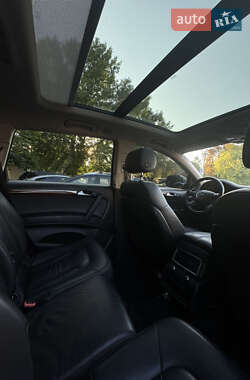 Внедорожник / Кроссовер Audi Q7 2014 в 
