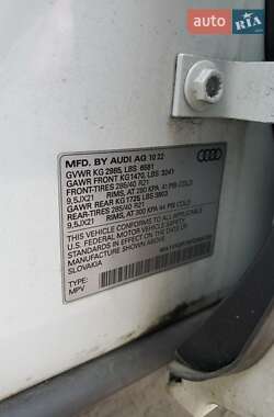 Позашляховик / Кросовер Audi Q7 2023 в 