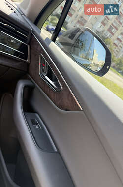 Внедорожник / Кроссовер Audi Q7 2019 в 