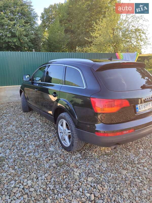 Позашляховик / Кросовер Audi Q7 2009 в Коломиї