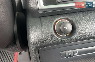 Внедорожник / Кроссовер Audi Q7 2011 в 