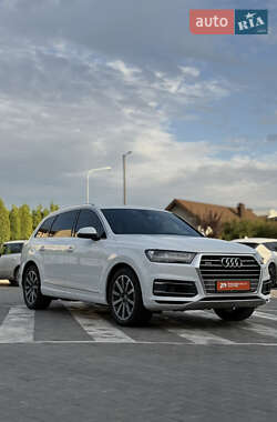 Внедорожник / Кроссовер Audi Q7 2016 в Киеве