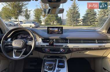 Внедорожник / Кроссовер Audi Q7 2019 в 