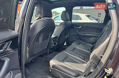 Внедорожник / Кроссовер Audi Q7 2018 в 