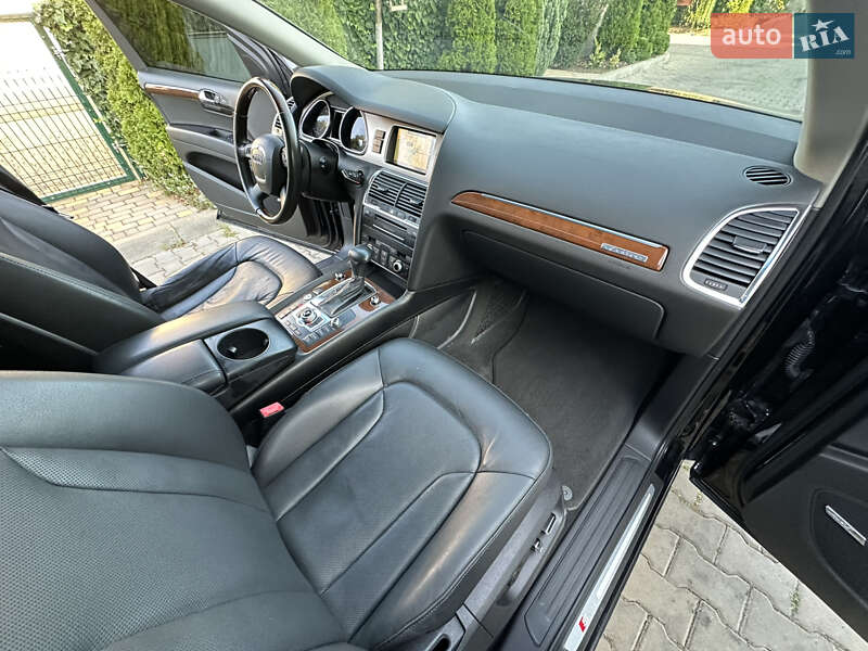 Внедорожник / Кроссовер Audi Q7 2011 в Одессе