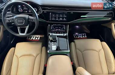 Позашляховик / Кросовер Audi Q7 2023 в 
