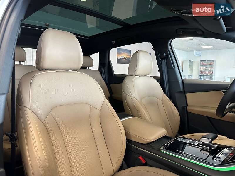 Внедорожник / Кроссовер Audi Q7 2023 в Киеве