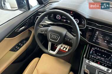 Позашляховик / Кросовер Audi Q7 2023 в 
