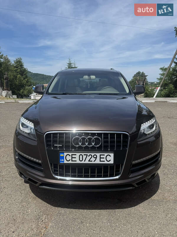 Позашляховик / Кросовер Audi Q7 2011 в Чернівцях