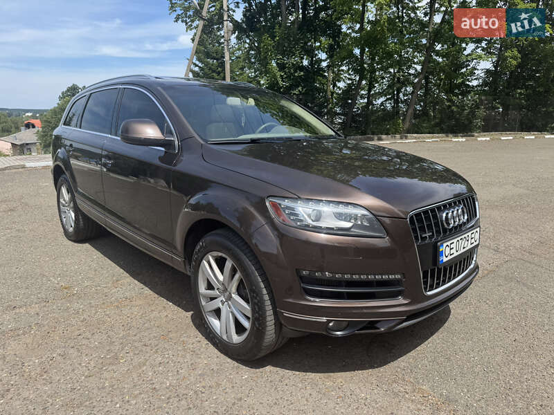 Позашляховик / Кросовер Audi Q7 2011 в 