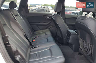 Внедорожник / Кроссовер Audi Q7 2021 в 