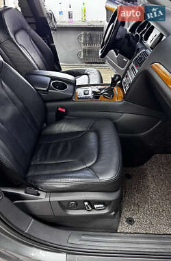 Внедорожник / Кроссовер Audi Q7 2014 в 