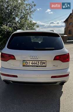 Внедорожник / Кроссовер Audi Q7 2012 в 