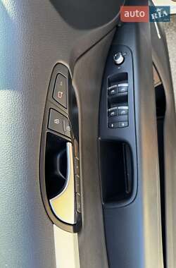Внедорожник / Кроссовер Audi Q7 2012 в 