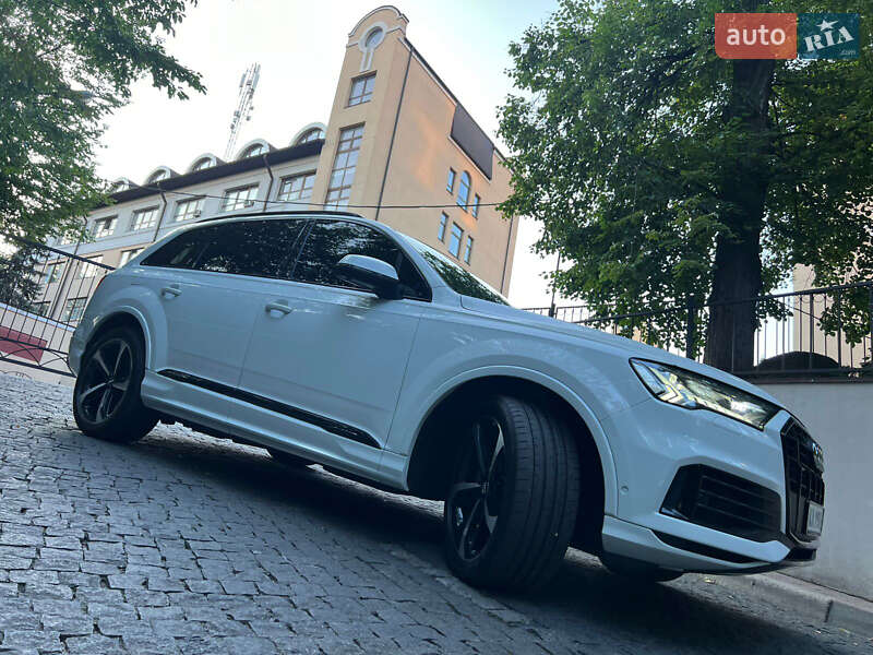 Позашляховик / Кросовер Audi Q7 2019 в Києві фото 8 Позашляховик / Кросовер Audi Q7 2019 в Києві