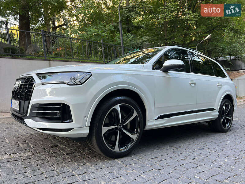 Позашляховик / Кросовер Audi Q7 2019 в Києві фото 40 Позашляховик / Кросовер Audi Q7 2019 в Києві