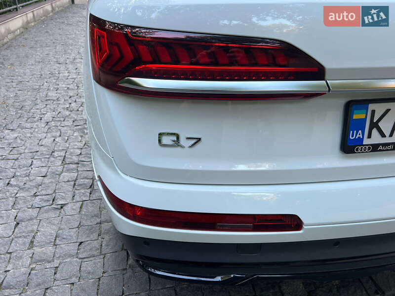 Позашляховик / Кросовер Audi Q7 2019 в Києві фото 54 Позашляховик / Кросовер Audi Q7 2019 в Києві
