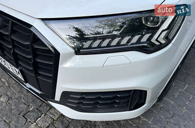 Внедорожник / Кроссовер Audi Q7 2019 в 