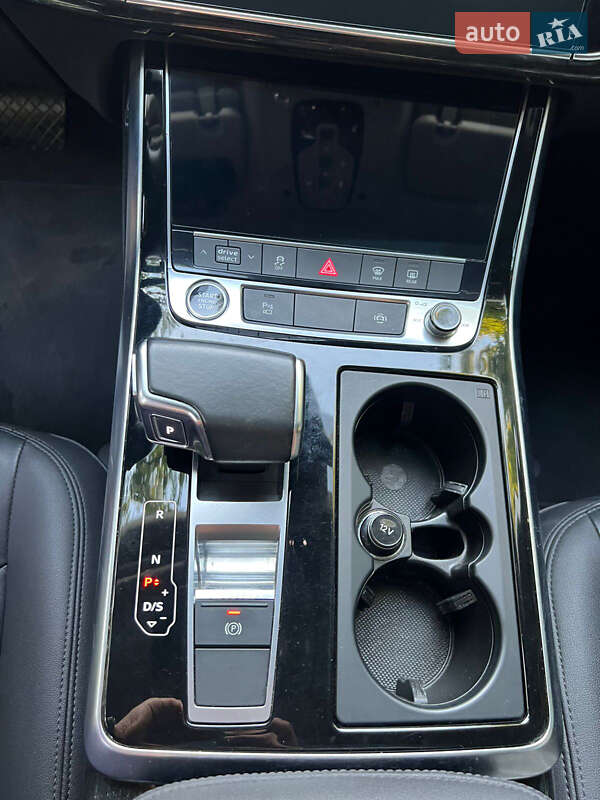 Позашляховик / Кросовер Audi Q7 2019 в Києві фото 94 Позашляховик / Кросовер Audi Q7 2019 в Києві