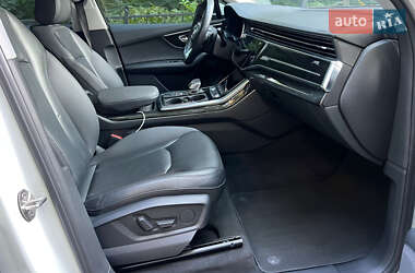 Внедорожник / Кроссовер Audi Q7 2019 в 