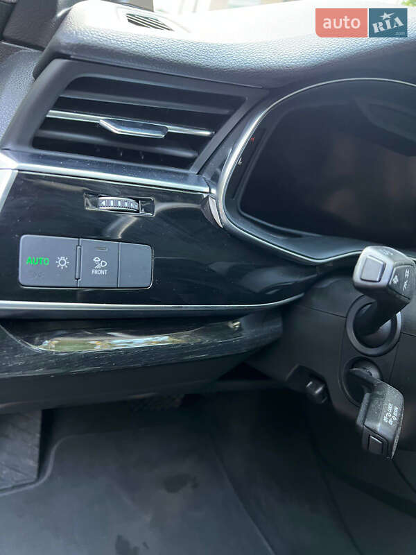 Позашляховик / Кросовер Audi Q7 2019 в Києві фото 109 Позашляховик / Кросовер Audi Q7 2019 в Києві